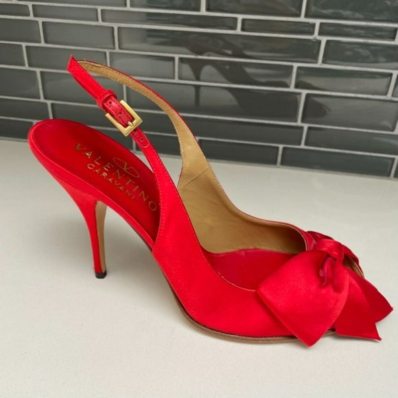VALENTINO Garavani Candy Red Satin Bow Peep Toe Slingback Pumps - IT 39/US 9 - Picture 5 of 12